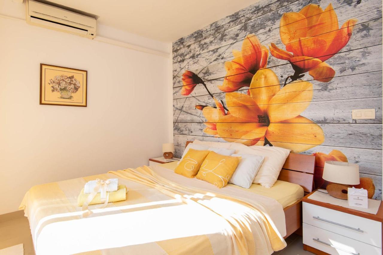 Apartments Lenka Orebić Екстериор снимка