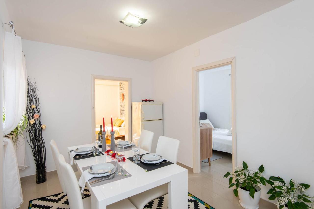 Apartments Lenka Orebić Екстериор снимка