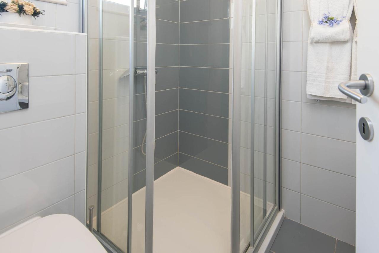 Apartments Lenka Orebić Екстериор снимка
